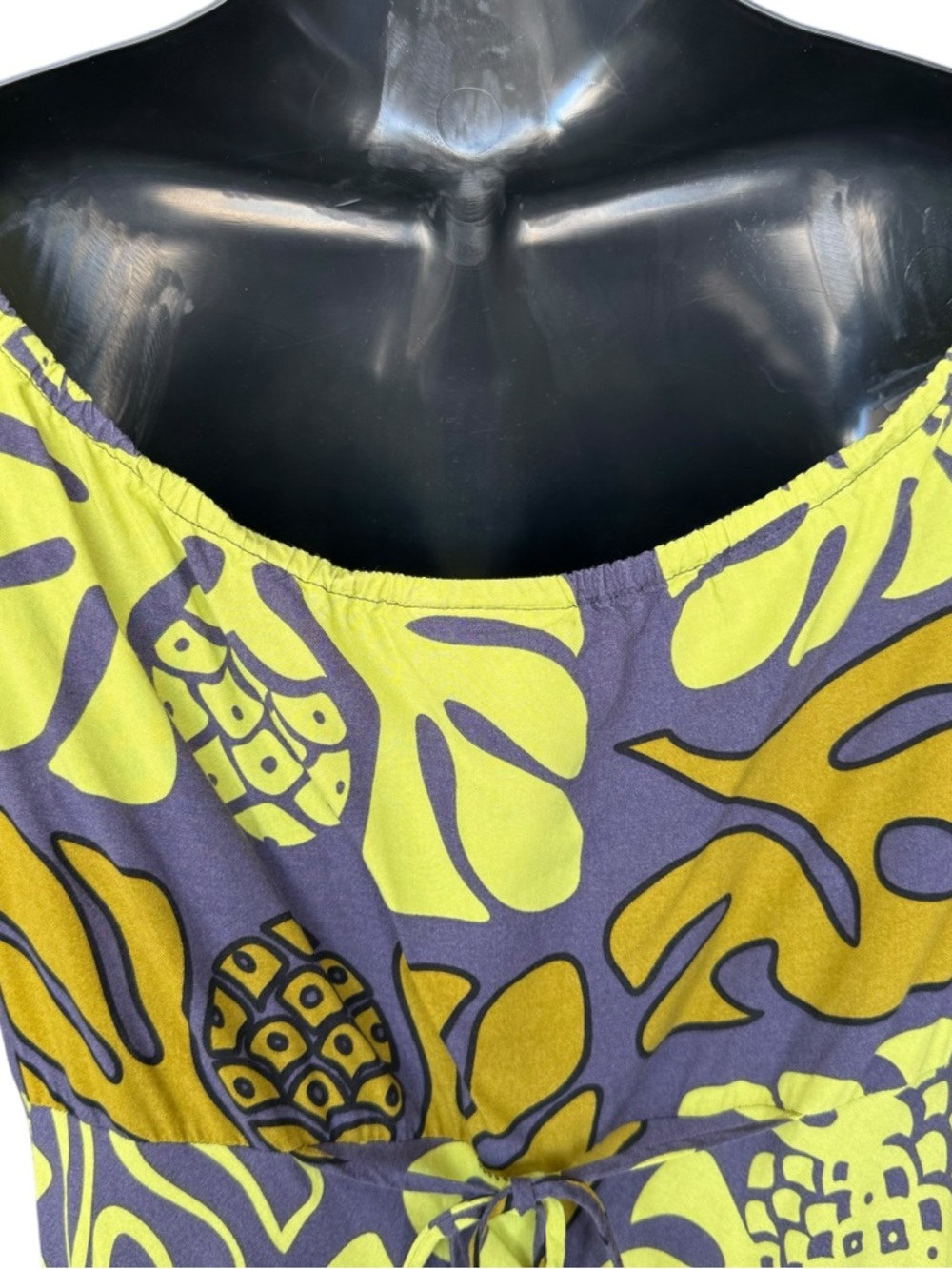 Manuhealii Juliet dress short rayon size Small Ulu quilt print - Picture 7 of 8